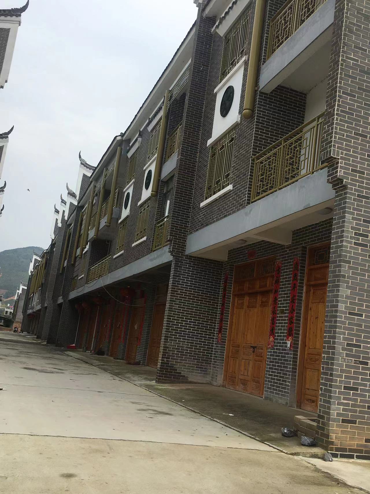 長沙正云金屬制品有限公司,長沙自動創(chuàng)新型鋅鋼護欄生產(chǎn)